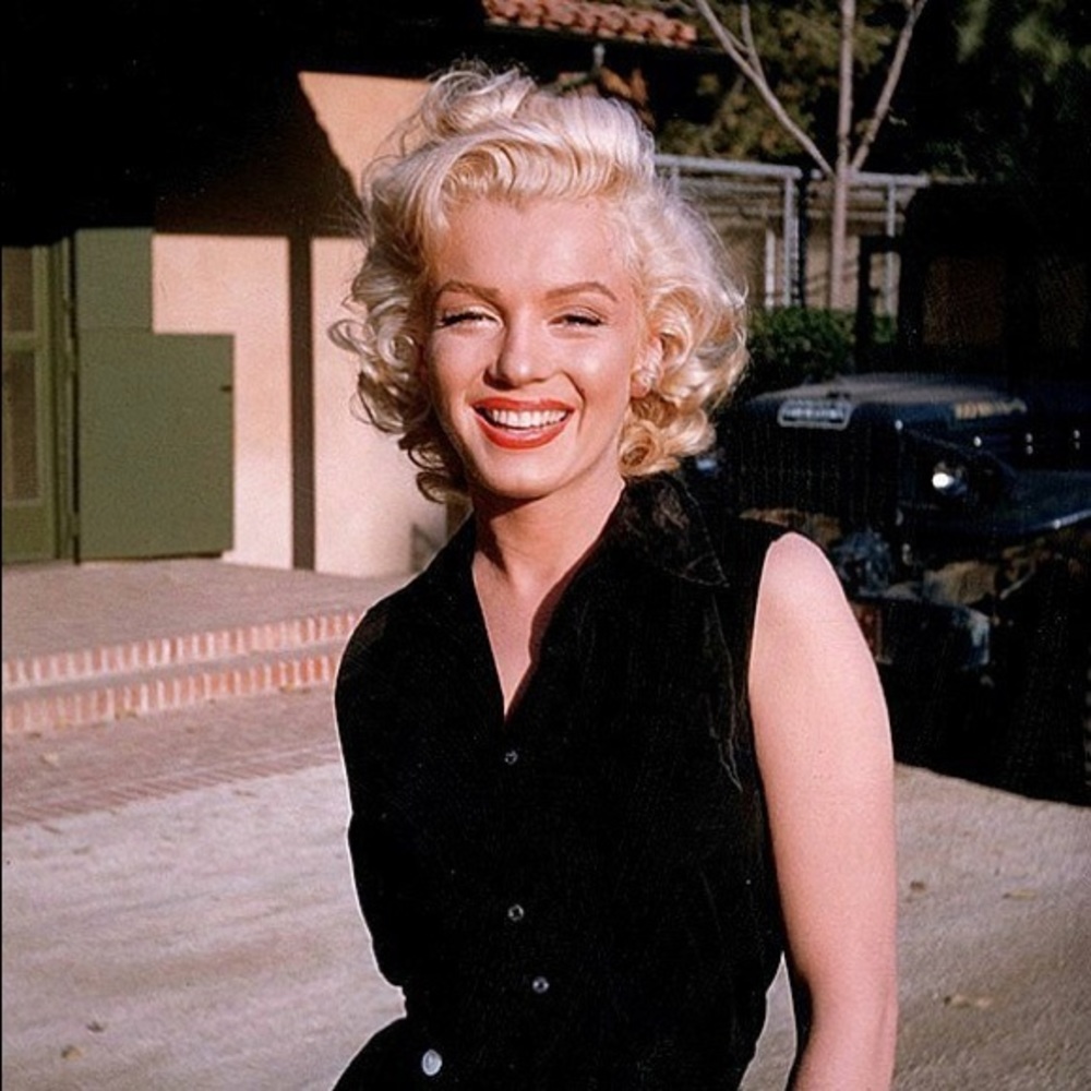 Meet your Posher, Logan